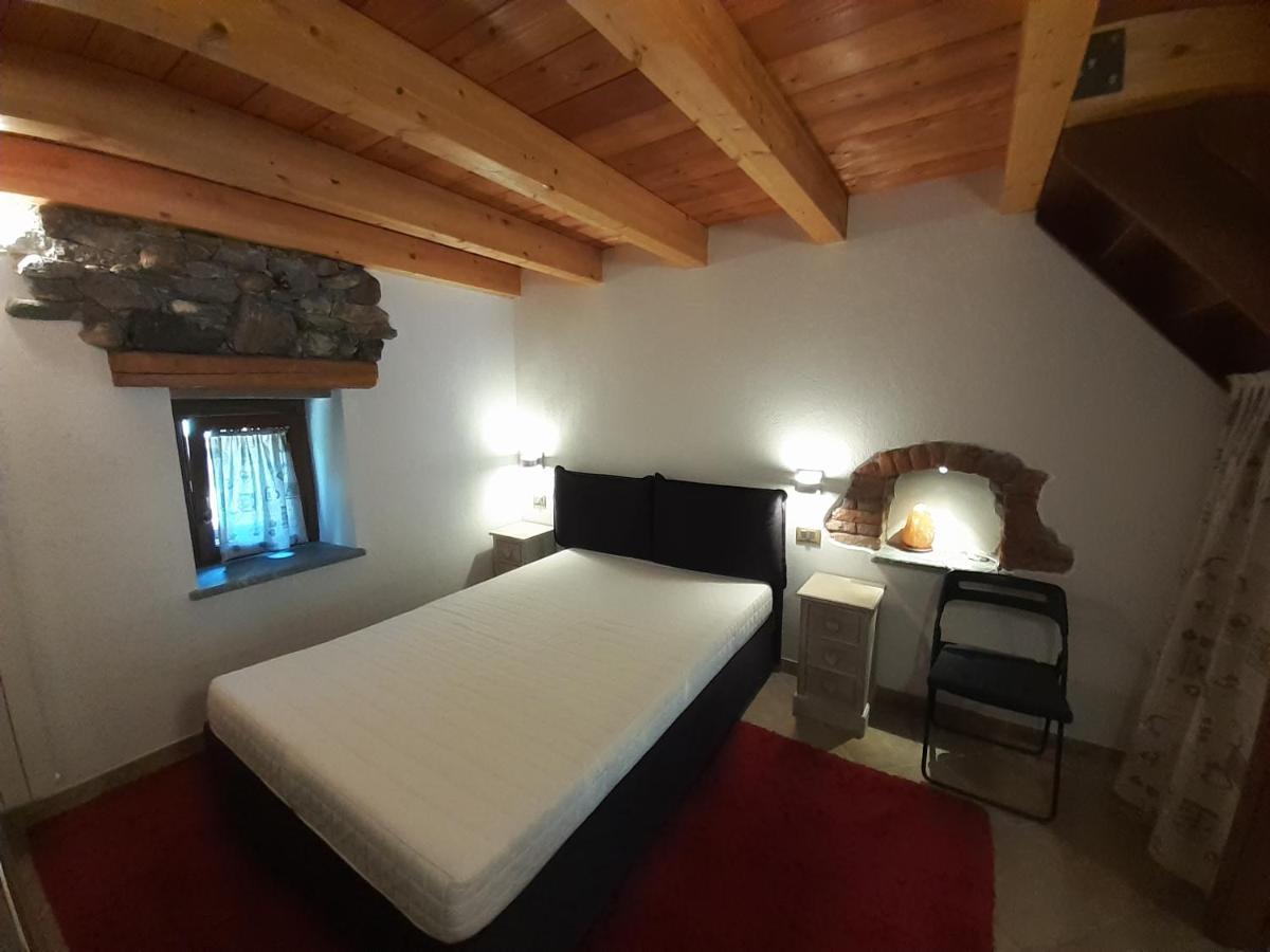 Villa Acero Rosso Champdepraz Exterior foto